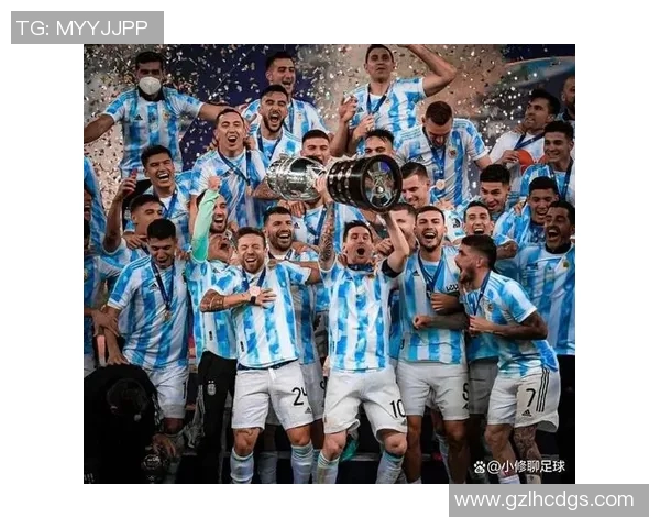 国际足球巨星盘点：十大传奇巨星荟萃