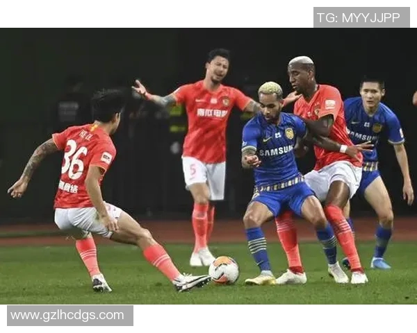 足球风云再起 球星转会背后玄机与未来走向解析